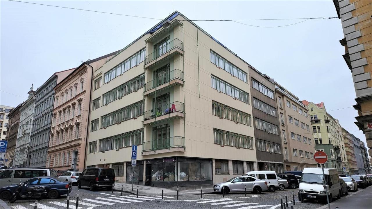 Luxusni Nedaleko Centra Apartment